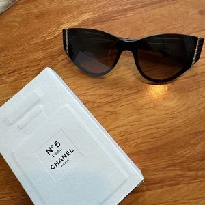 Chanel sunglasses with free perfume